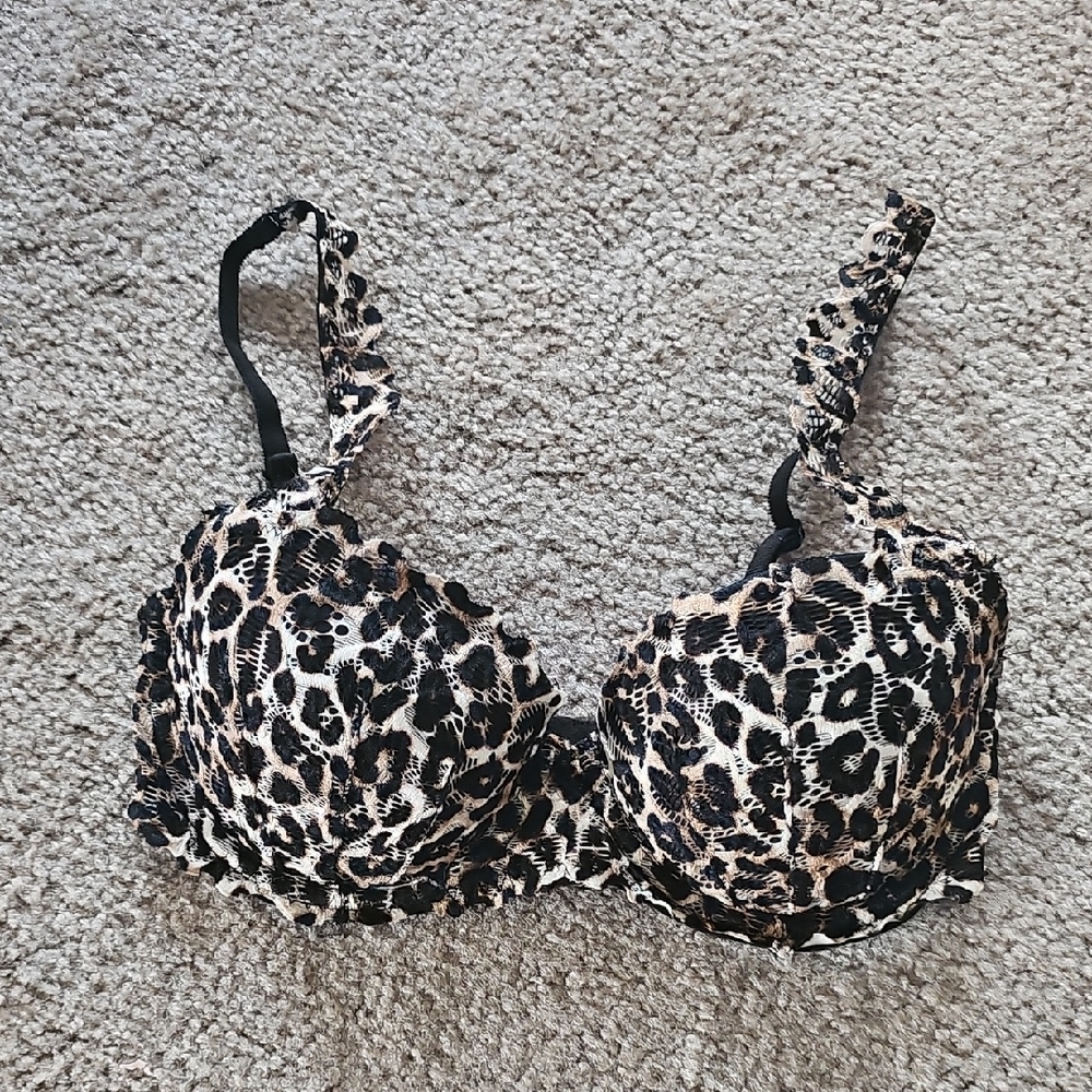 Victoria's Secret Leopard Print Push Up Bra 32D